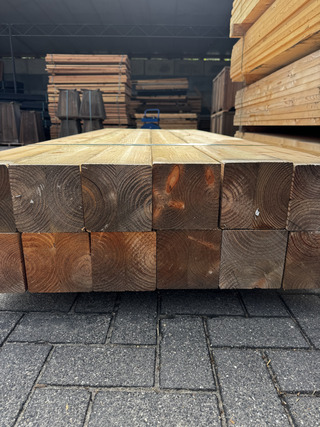 Ca. 12x Douglas palen geschaafd / verlijmd, 14x14x240cm